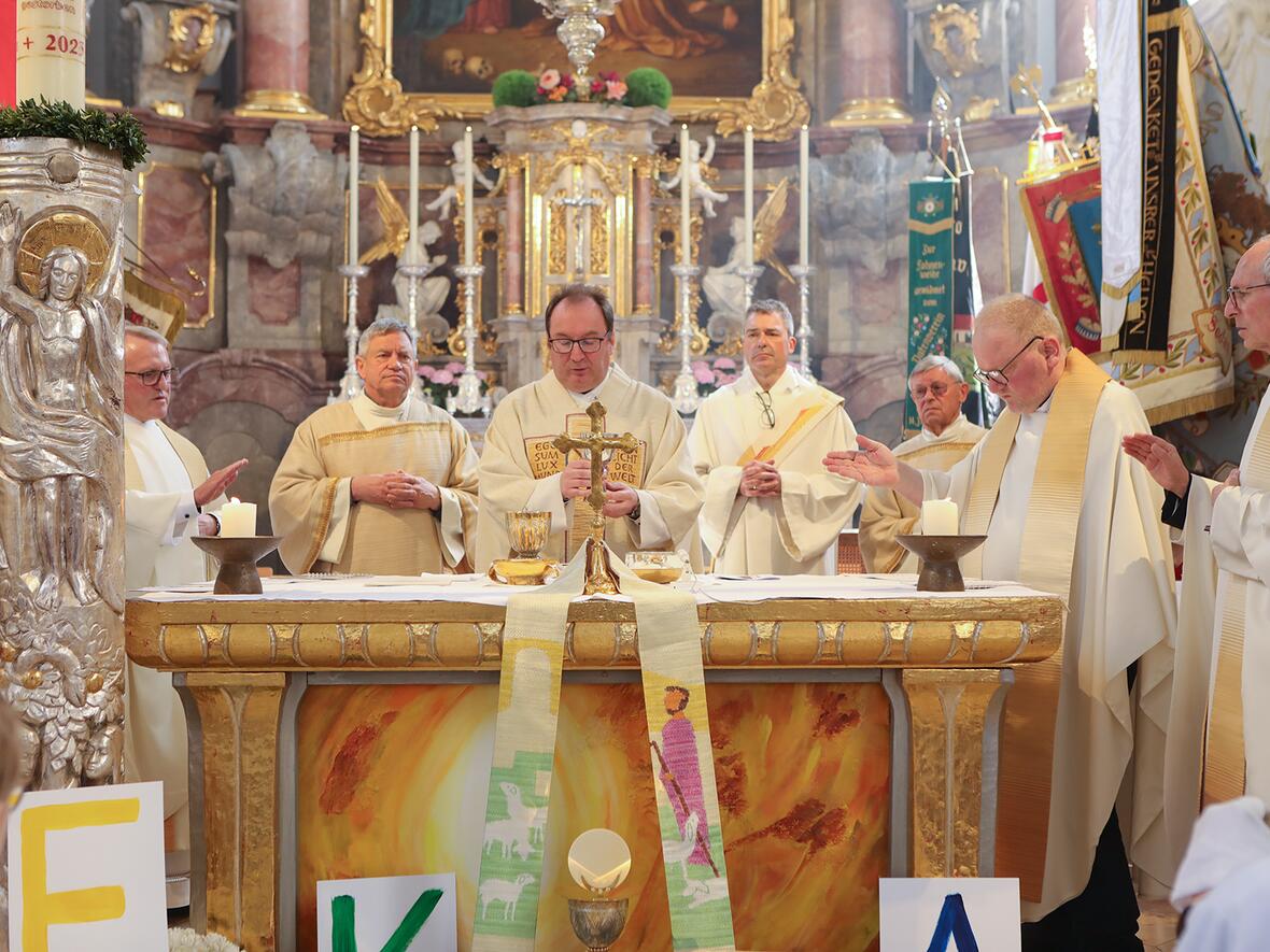 25-jahre-priester-h-h-pfarrer-josef-baur4536461